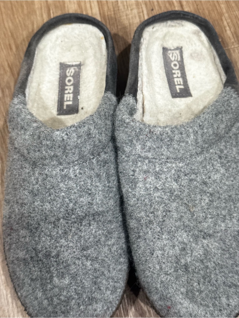 Sorel Nakiska Scuff Gray Felt Slippers Women’s Size 8 Cozy House Shoes